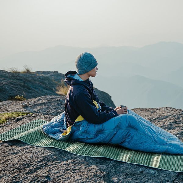 Килимок туристичний складаний одномісний IXPE Naturehike CNK2450WS044 з алюмінієвою плівкою, 195x60x1.8 см, оливковий 70906 фото