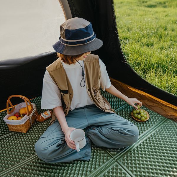 Килимок туристичний складаний одномісний IXPE Naturehike CNK2450WS044 з алюмінієвою плівкою, 195x60x1.8 см, оливковий 70906 фото